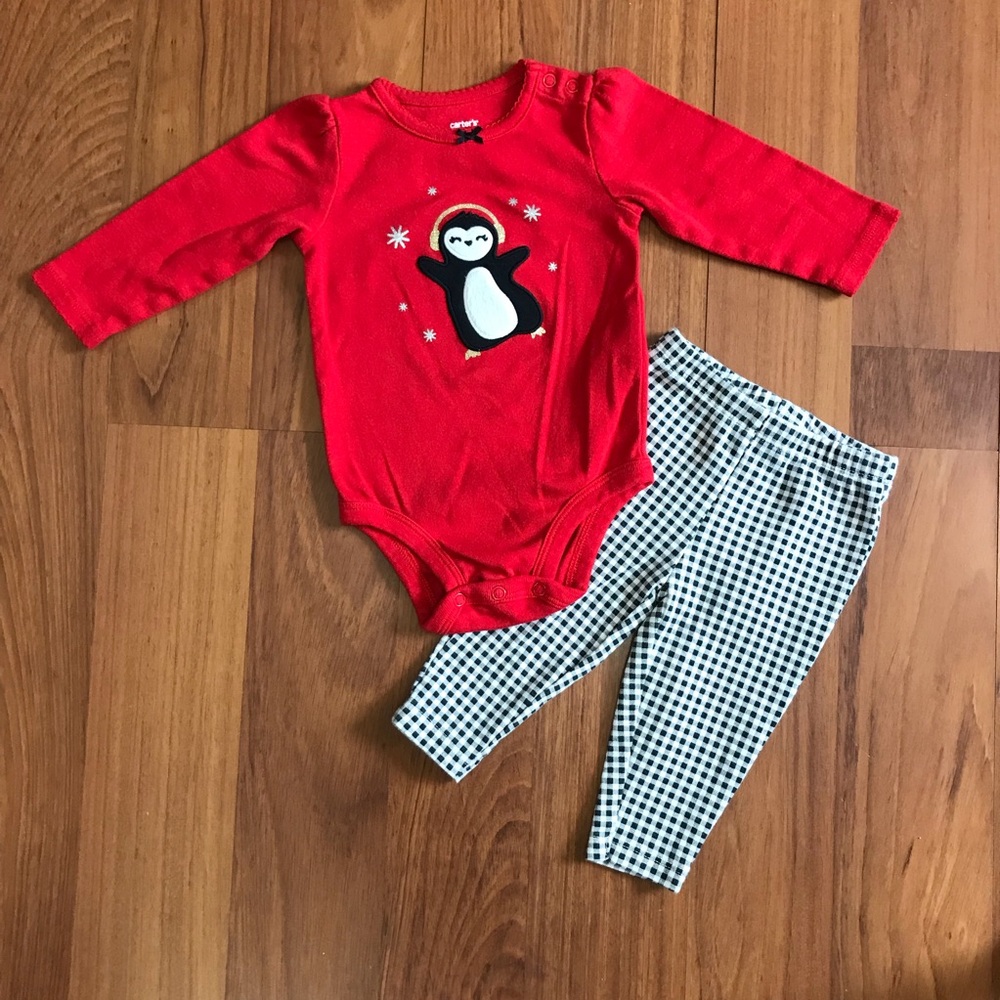 Carter’s Baby Girl Bodysuit and Pant Set Size 6 Months